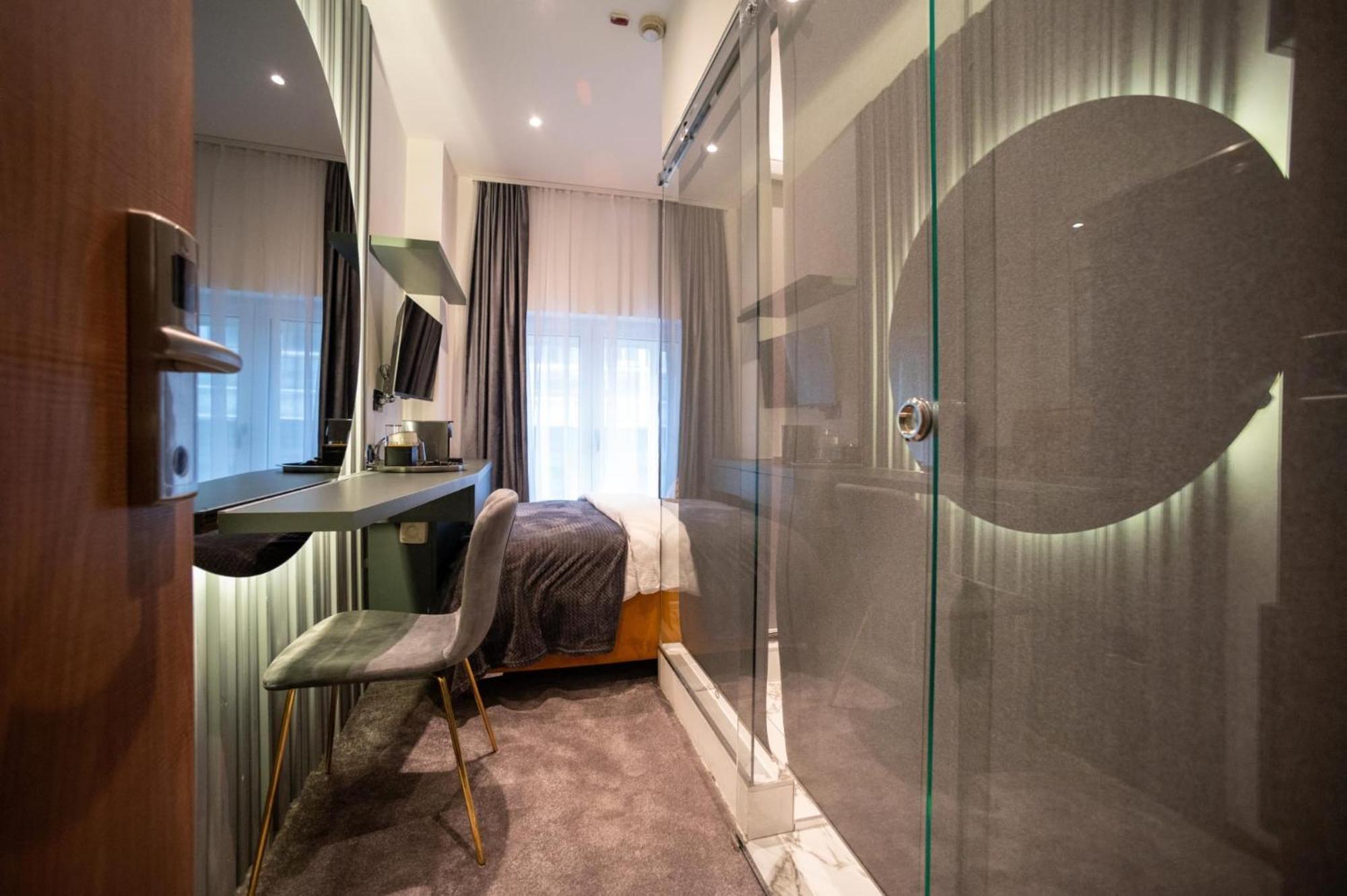 Natali Luxury Suites- Mini Rooms Belgrade Bilik gambar